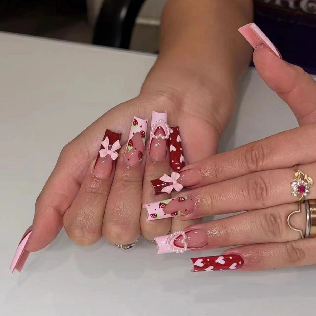 Strawberry Nails - Press on Nails