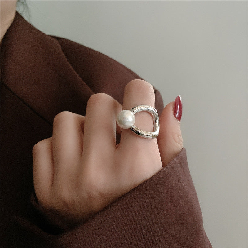 Doris Irregular Pearl Ring