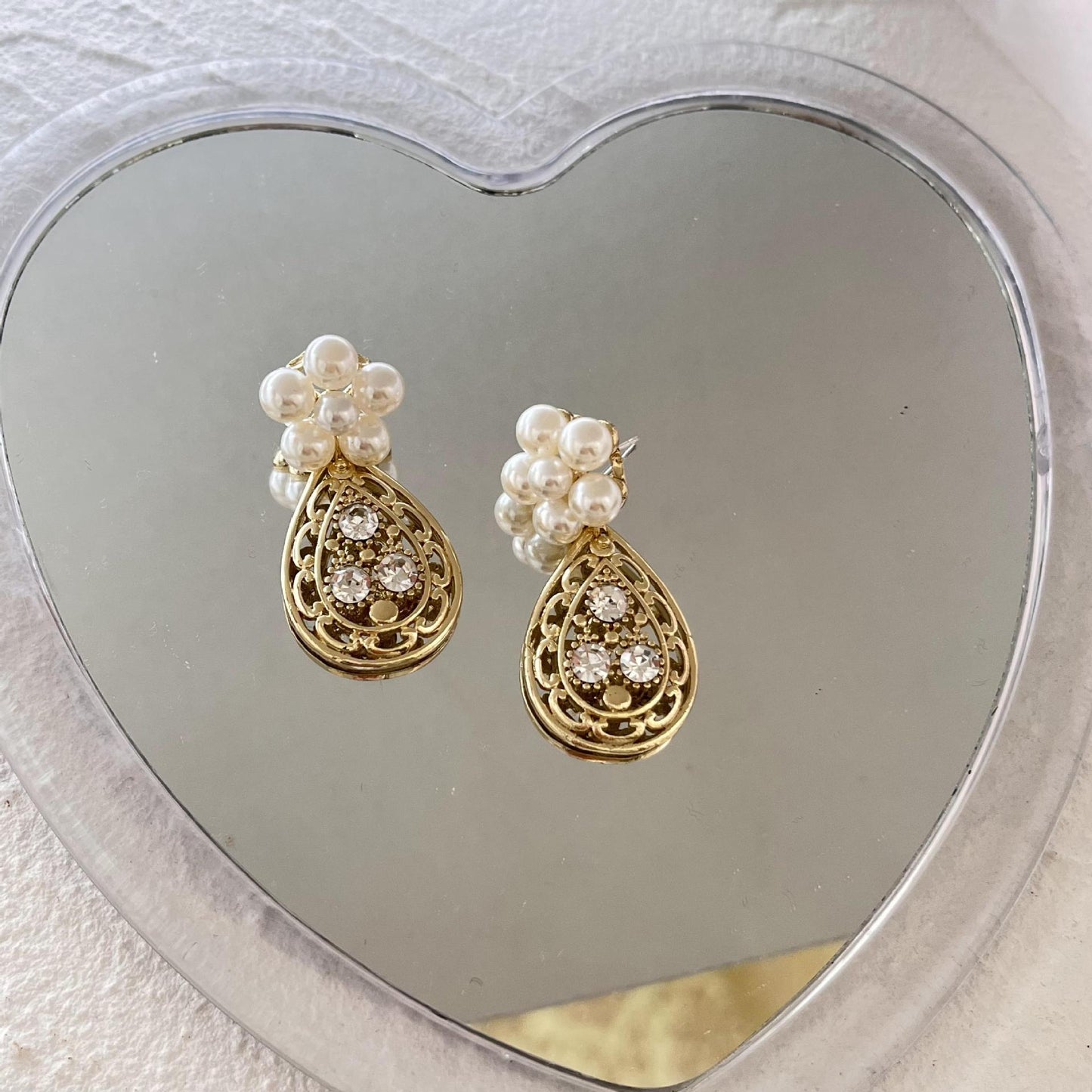 Hedda Vintage Pearl Earrings