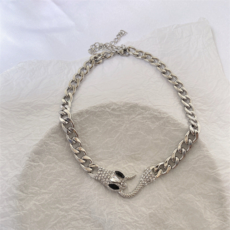 Kelly Metal Chain Necklace Choker